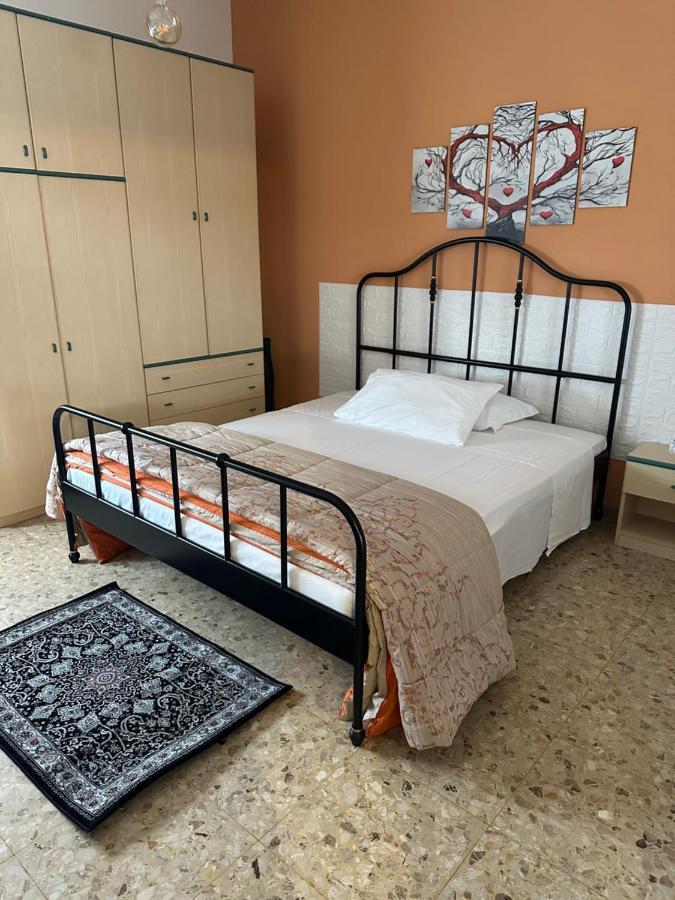 La Casa Di Jennifer Lejlighed Parma Eksteriør billede