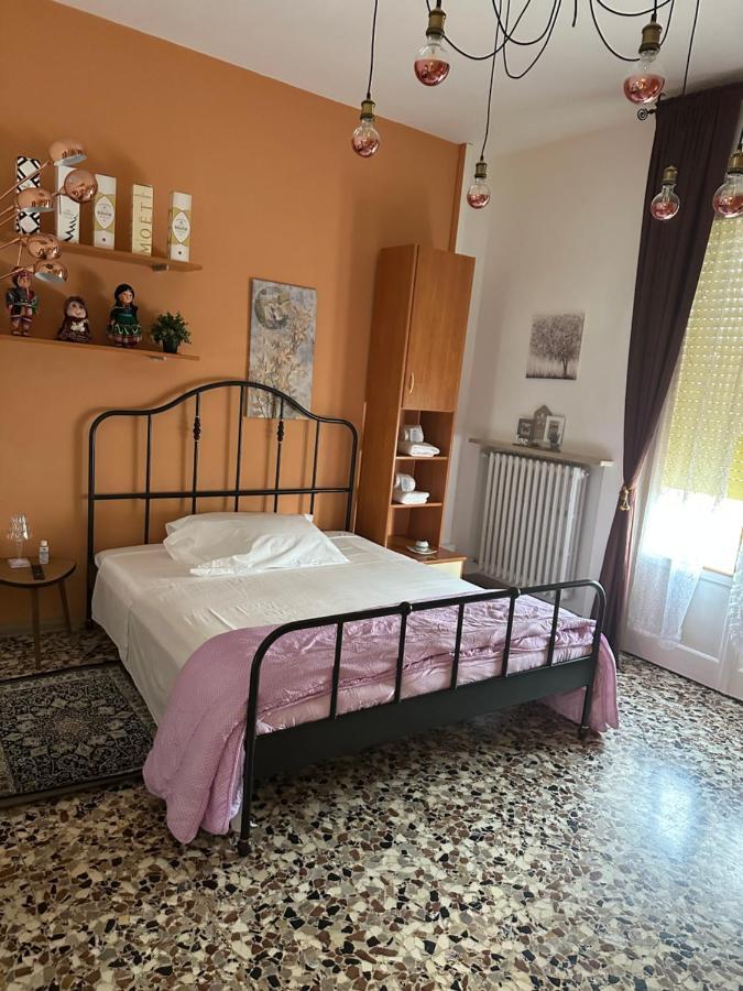 La Casa Di Jennifer Lejlighed Parma Eksteriør billede